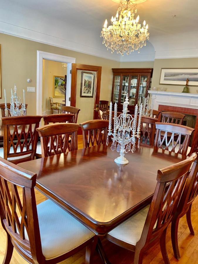 Monroe House Executive Guest Suites سانت جونس المظهر الخارجي الصورة