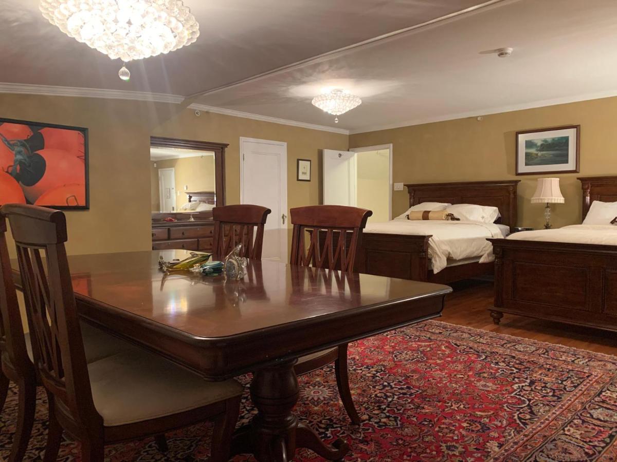 Monroe House Executive Guest Suites سانت جونس المظهر الخارجي الصورة
