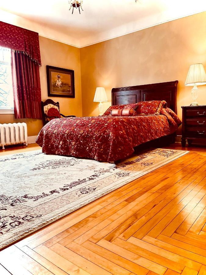 Monroe House Executive Guest Suites سانت جونس المظهر الخارجي الصورة