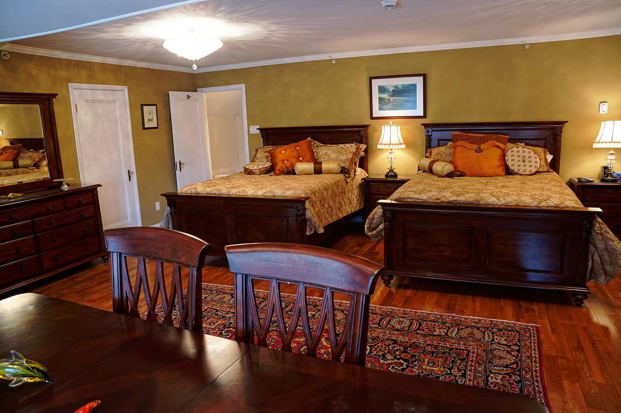 Monroe House Executive Guest Suites سانت جونس المظهر الخارجي الصورة
