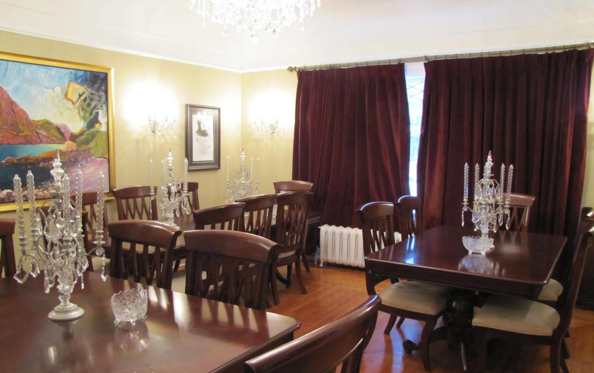 Monroe House Executive Guest Suites سانت جونس المظهر الخارجي الصورة